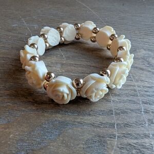 Feminine Floral Ivory Colored Bracelet